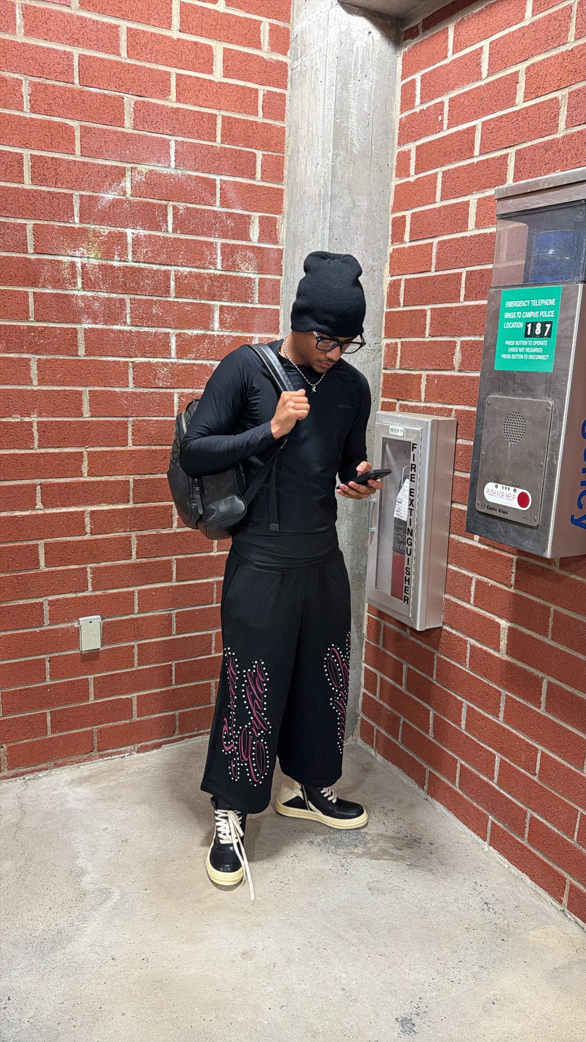 (hoLy ThReaDed) D R A P E S